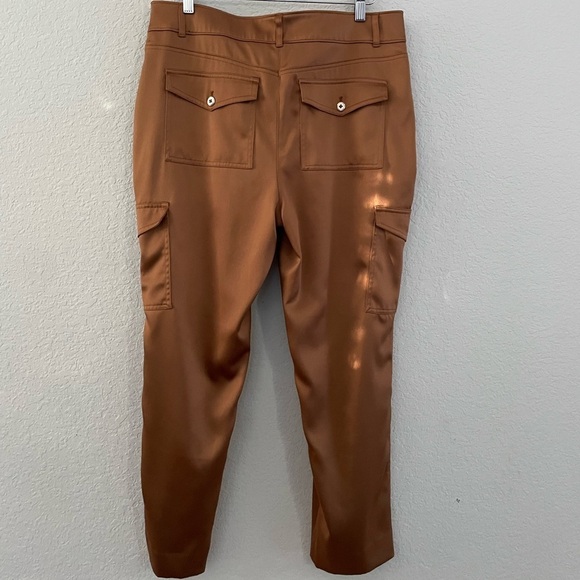 Chico’s Satin Cargo Ankle Pants Size 1.5 - Picture 7 of 10